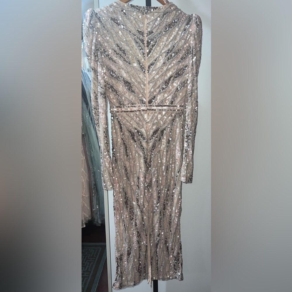 Long sleeve v neck beaded midi cocktail dress - Picture 9 of 12
